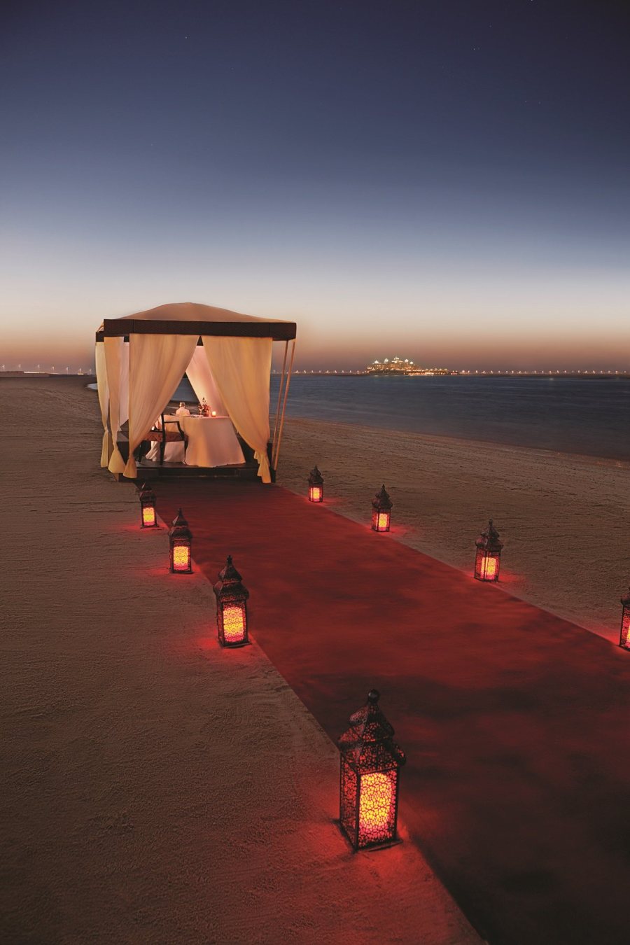 Top Ten Locations for A Romantic Candlelight Dinner