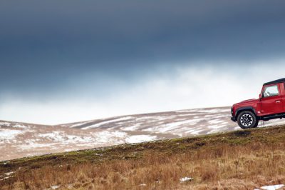 land rover defender v8