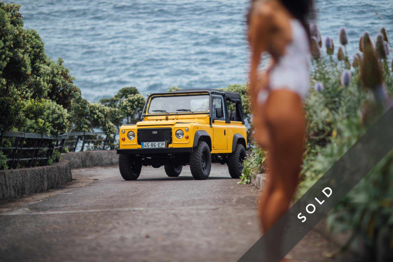 LAND ROVER D90 Yellow-sold