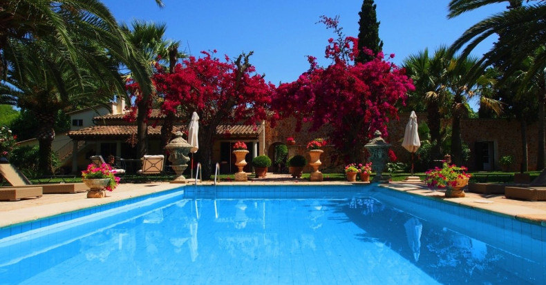 Traumhafte luxuriöse Finca-Oase in Binissalem mit Tramuntana Blick