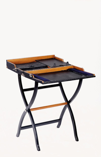 "Keaton Desk" von Qitoya