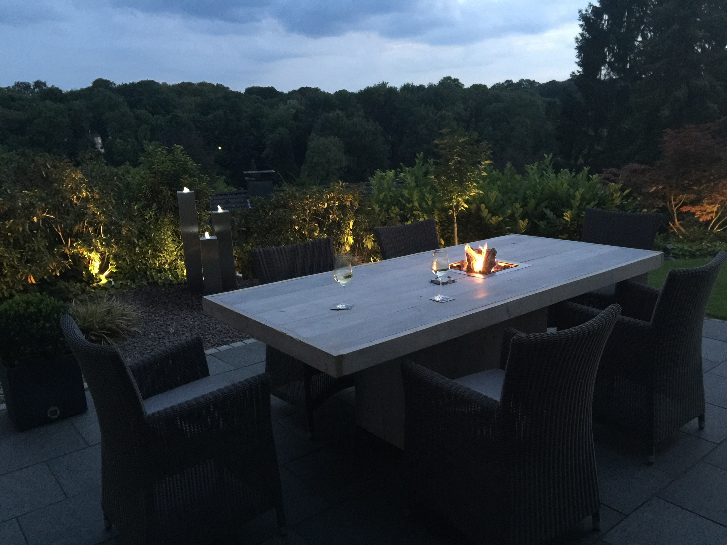 Einzigartiges mit Stil: Outdoortisch - grosser Feuertisch - Wittekind