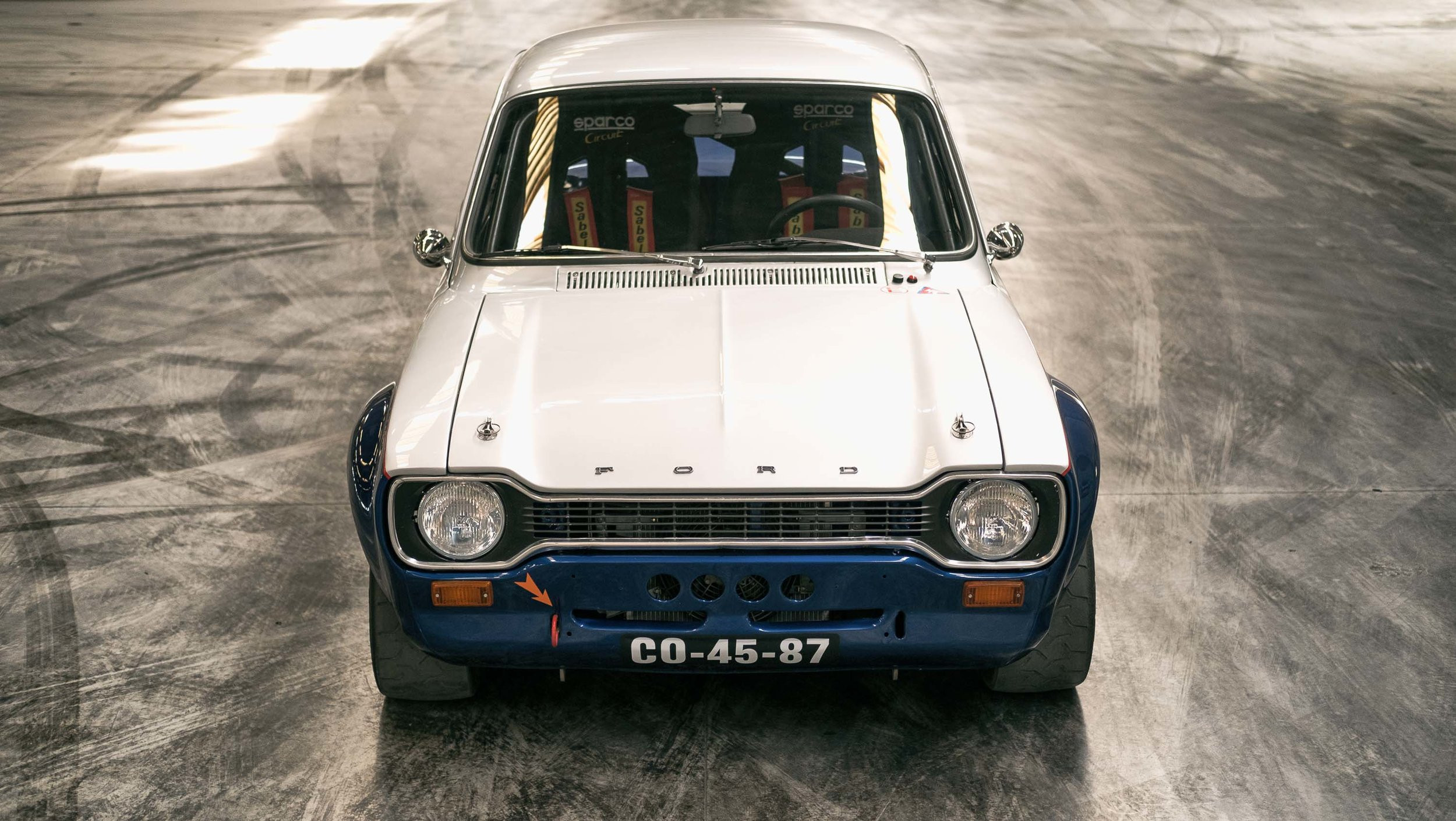 Einzigartiges mit Stil: FORD ESCORT MK1 RS2000-R bei UNIKATOO