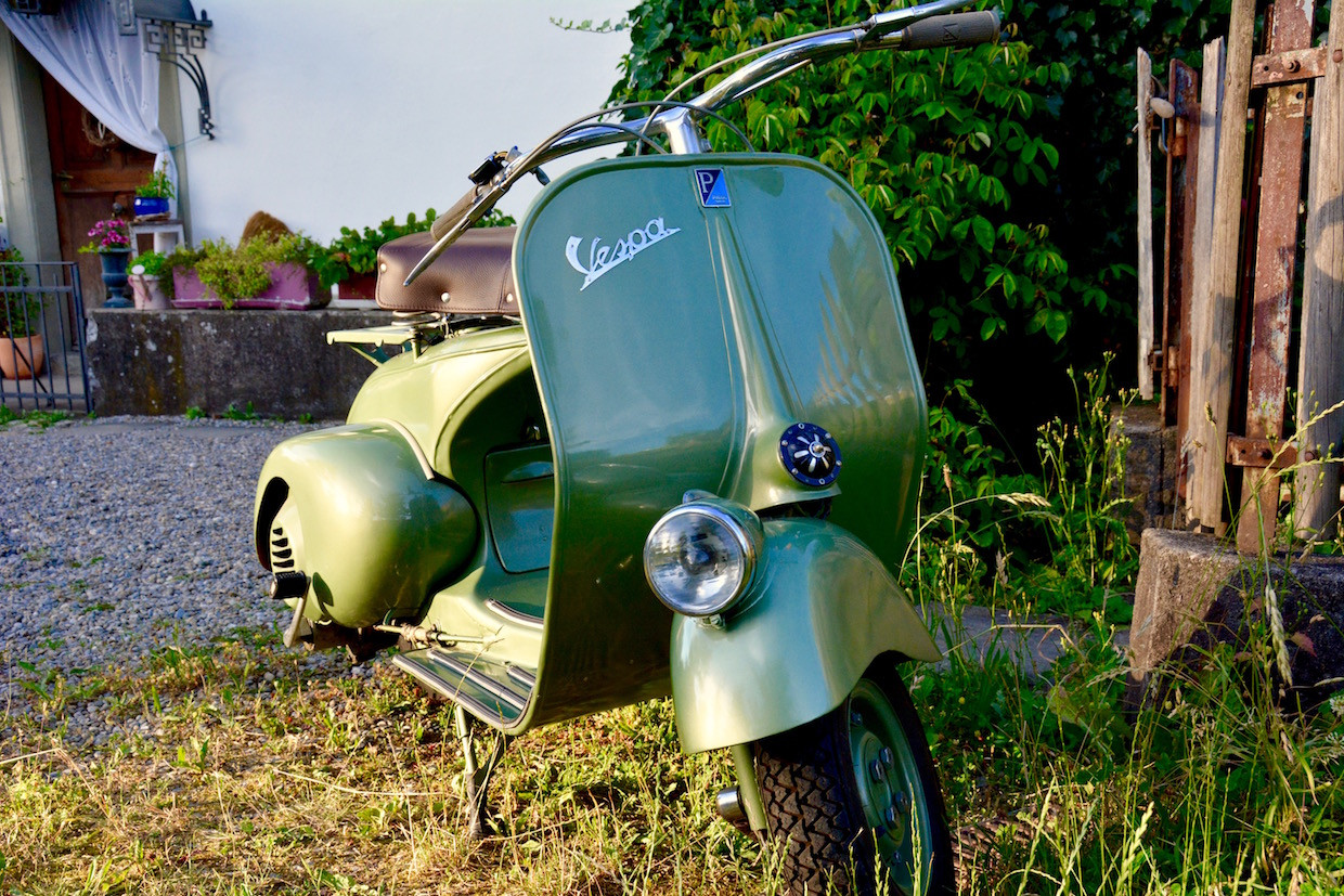 Einzigartiges mit Stil: Motorroller - Vespa Bacchetta Faro Basso