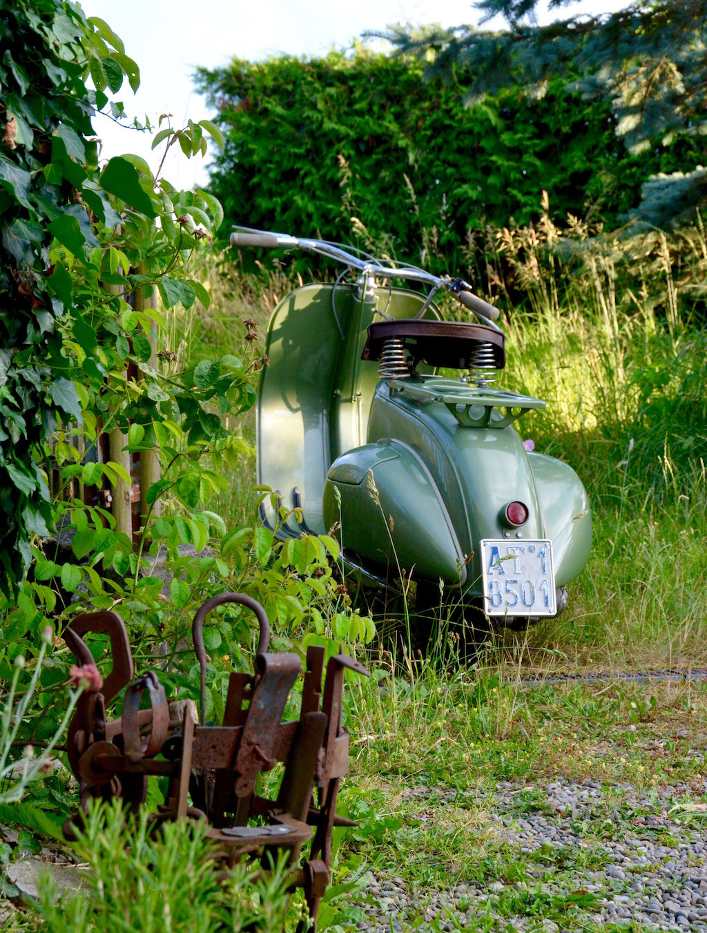 Einzigartiges mit Stil: Motorroller - Vespa Bacchetta Faro Basso