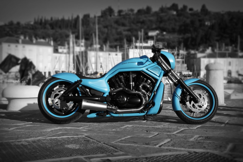 Einzigartiges mit Stil: Harley-Davidson "V-Rod" bei UNIKATOO