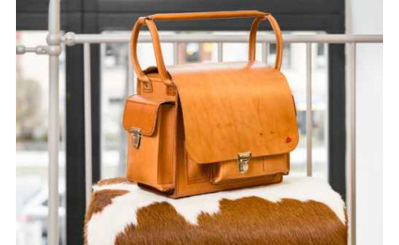 Handtasche "Deutsche Arzttasche" by Arsgalea