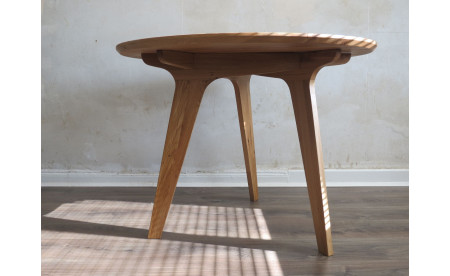 Tisch Dining Deer - Magnus Berns