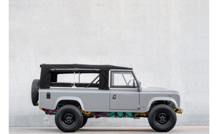 Land Rover 110 V8 matte medium grey