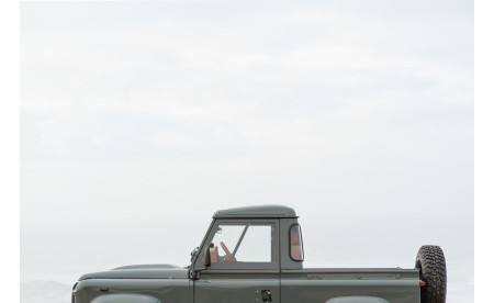 Land Rover D90 Diesel Keswick Green
