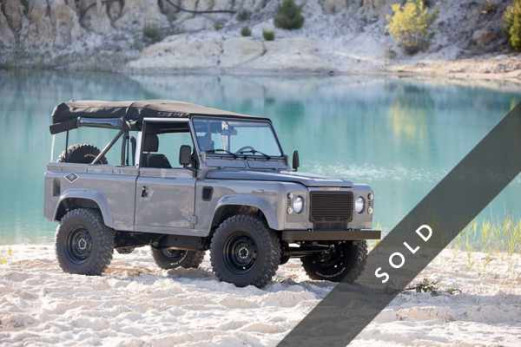 LAND ROVER Defender 90 nardo grey-sold-k