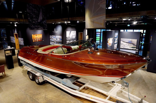 Riva Aquarama Super N°422